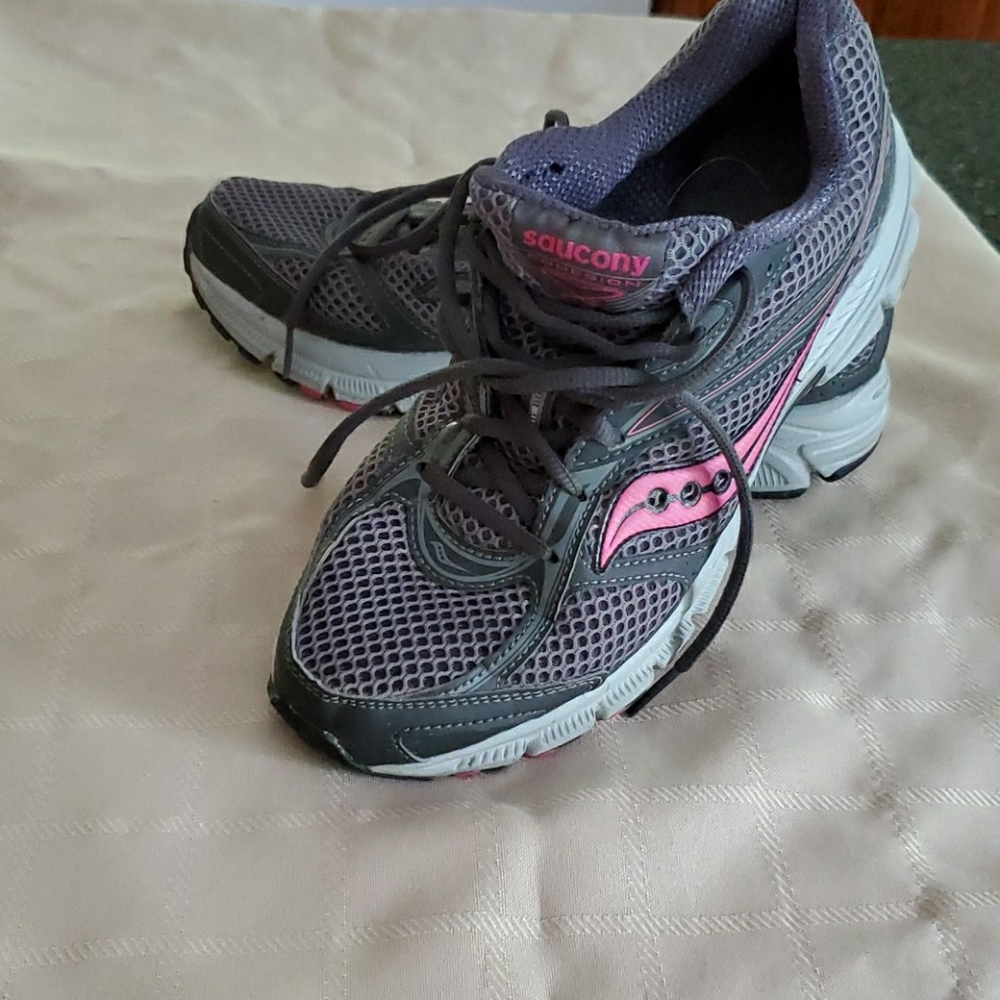 Saucony Sneakers